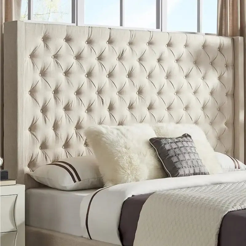Cabecero tapizado Wingback con botones decorativos – Elegante acento para el dormitorio