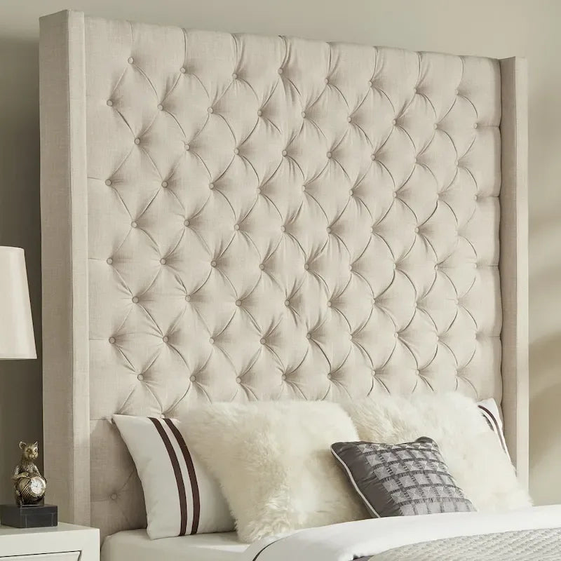 Cabecero tapizado Wingback con botones decorativos – Elegante acento para el dormitorio