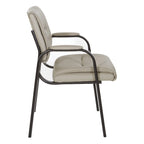 Sillón para invitados de piel sintética y estructura con acabado negro