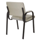 Sillón para invitados de piel sintética y estructura con acabado negro