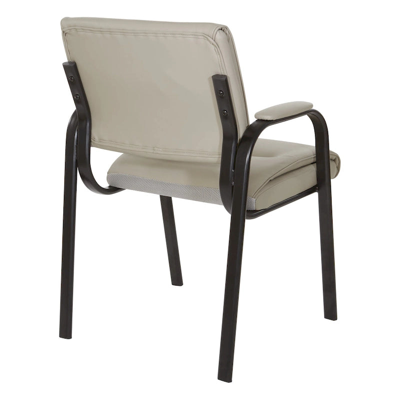 Sillón para invitados de piel sintética y estructura con acabado negro