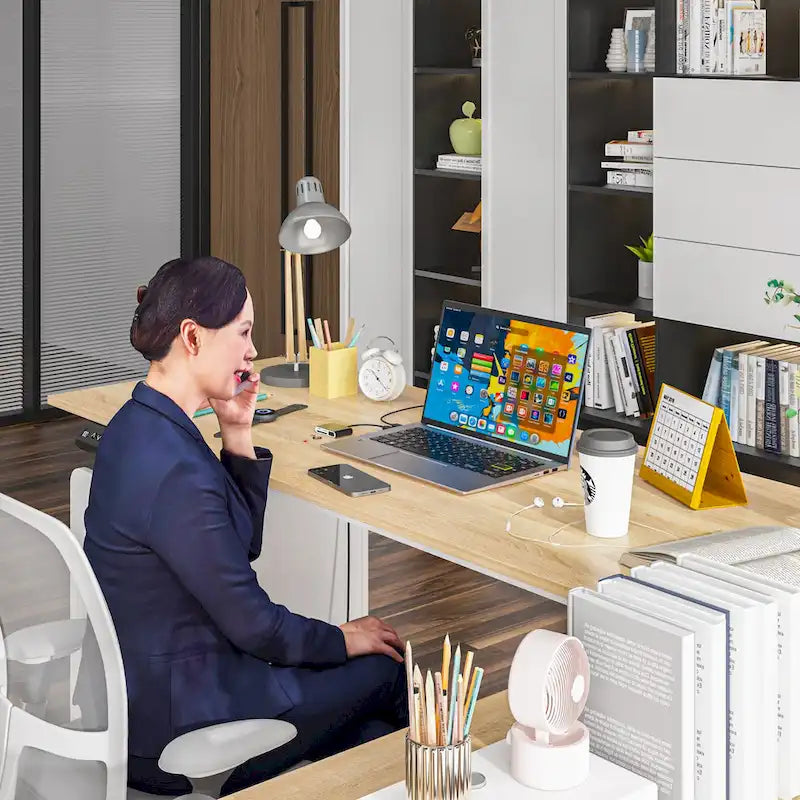 Escritorio de oficina de altura ajustable de 63" – Ergonómico para sentarse y levantarse con almacenamiento